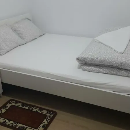 Metro House Лиссабон