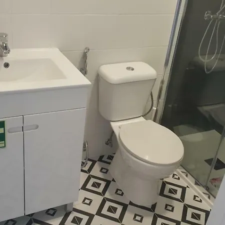 Апартаменты Metro House *