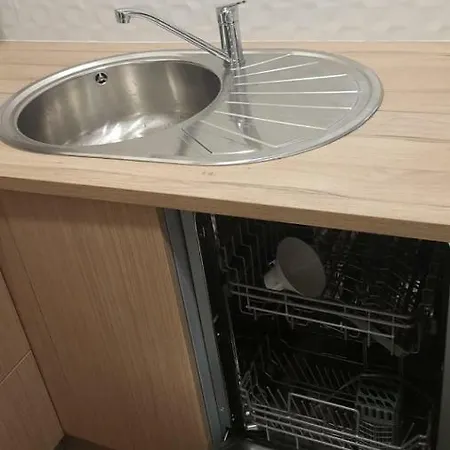 Апартаменты Metro House *